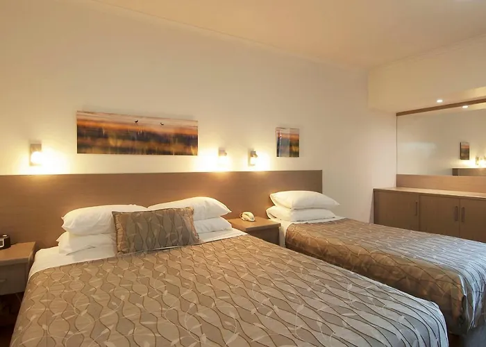 Loxton Community Hotel Motel